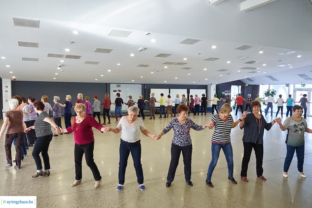 Mozdulj Nyíregyháza - senior örömtánc
