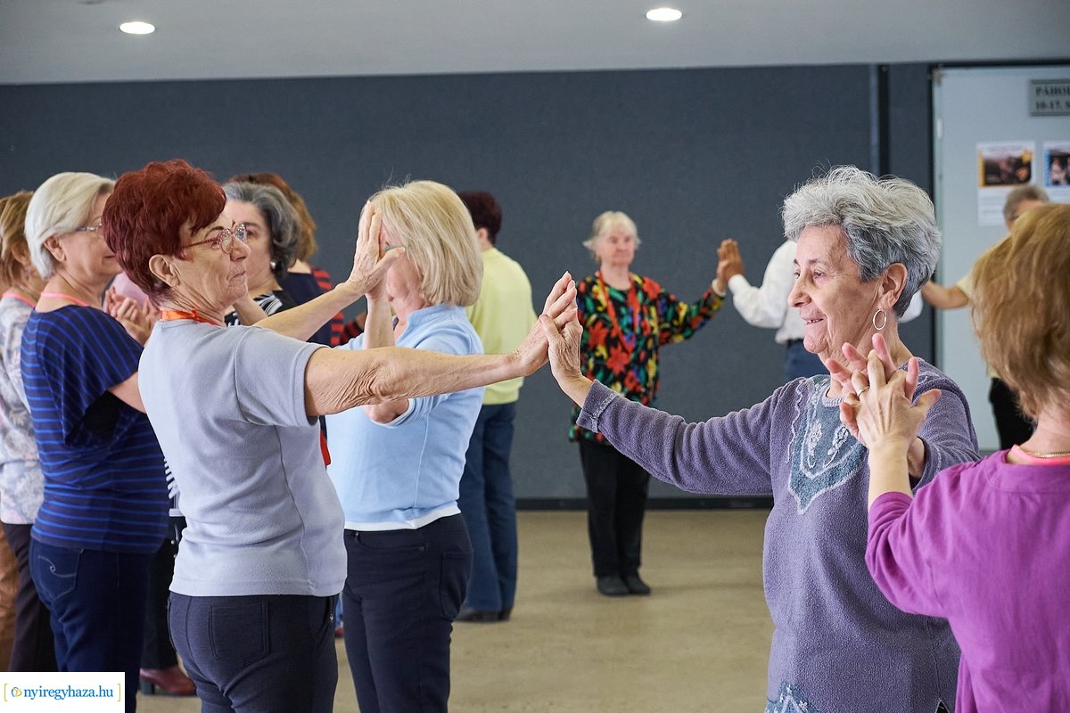 Mozdulj Nyíregyháza - senior örömtánc
