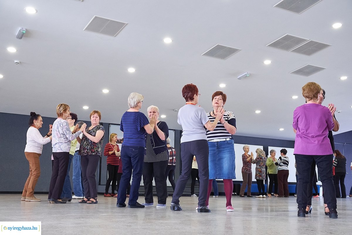 Mozdulj Nyíregyháza - senior örömtánc