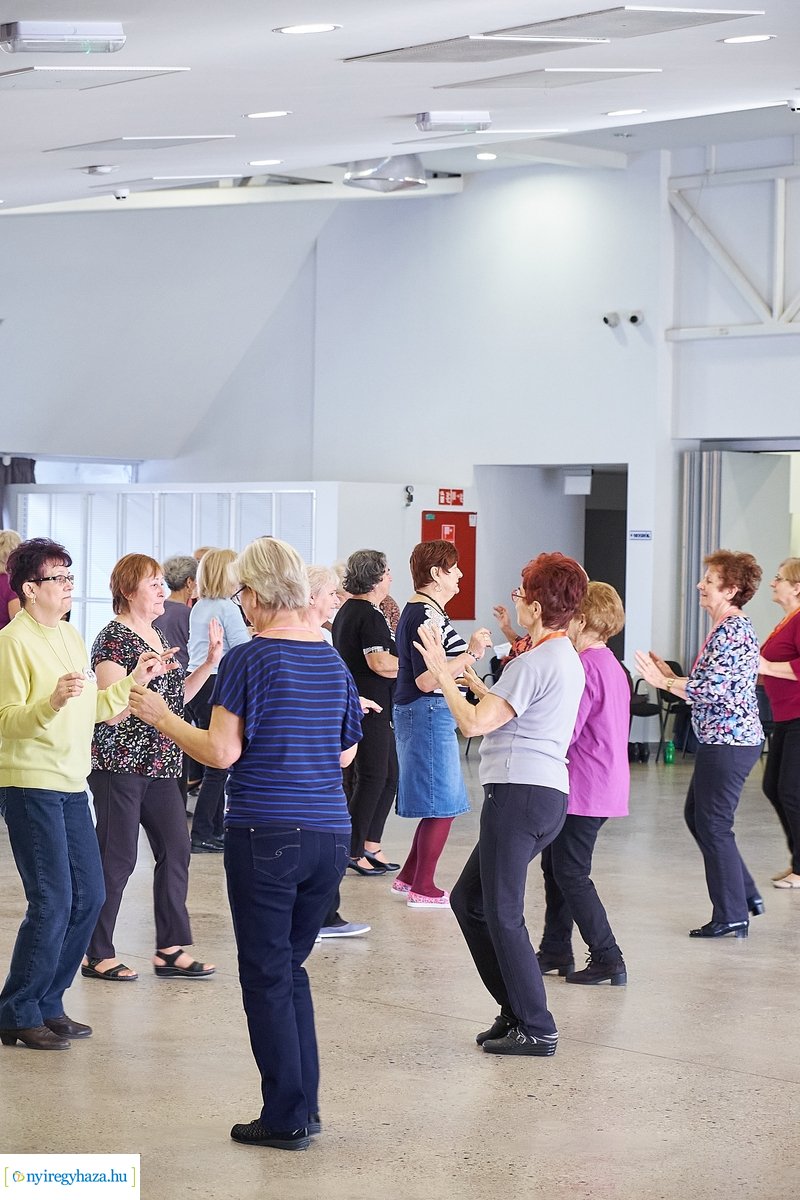 Mozdulj Nyíregyháza - senior örömtánc
