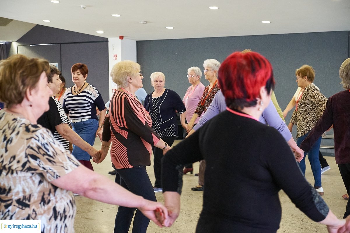 Mozdulj Nyíregyháza - senior örömtánc