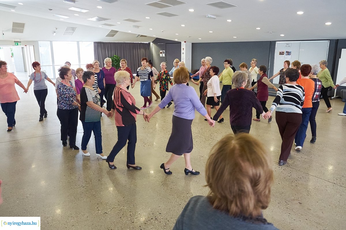 Mozdulj Nyíregyháza - senior örömtánc