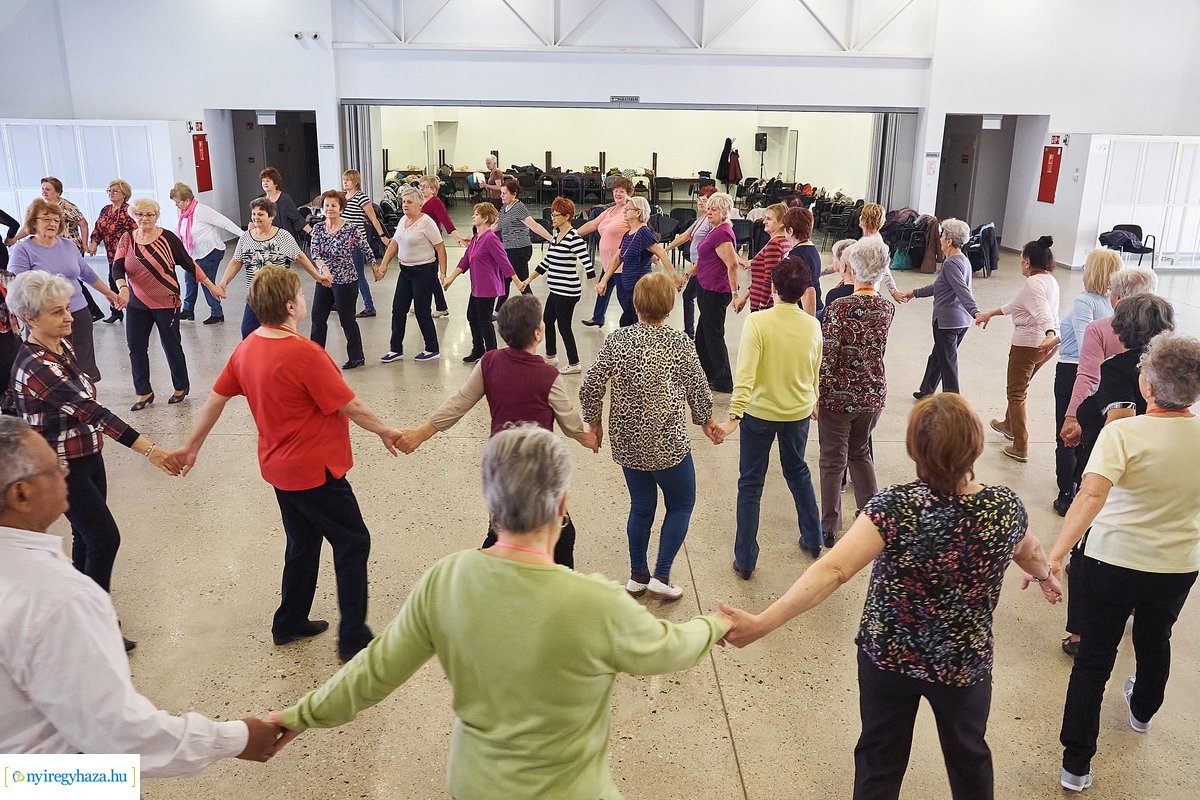Mozdulj Nyíregyháza - senior örömtánc
