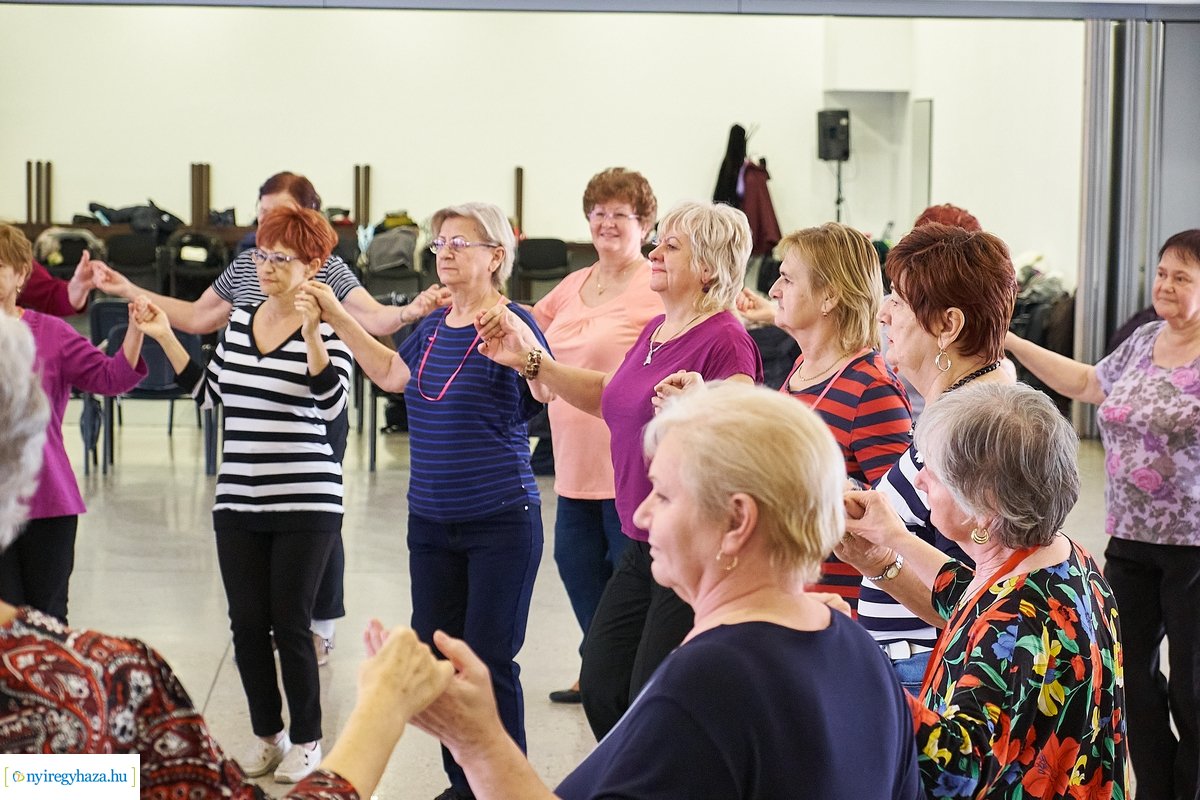 Mozdulj Nyíregyháza - senior örömtánc