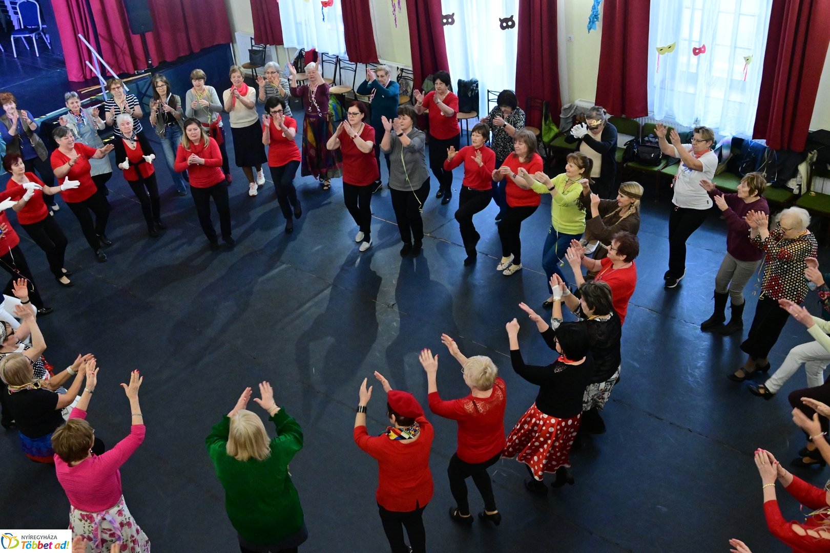Mozdulj Nyíregyháza - Senior tánc a Kölyökvárban
