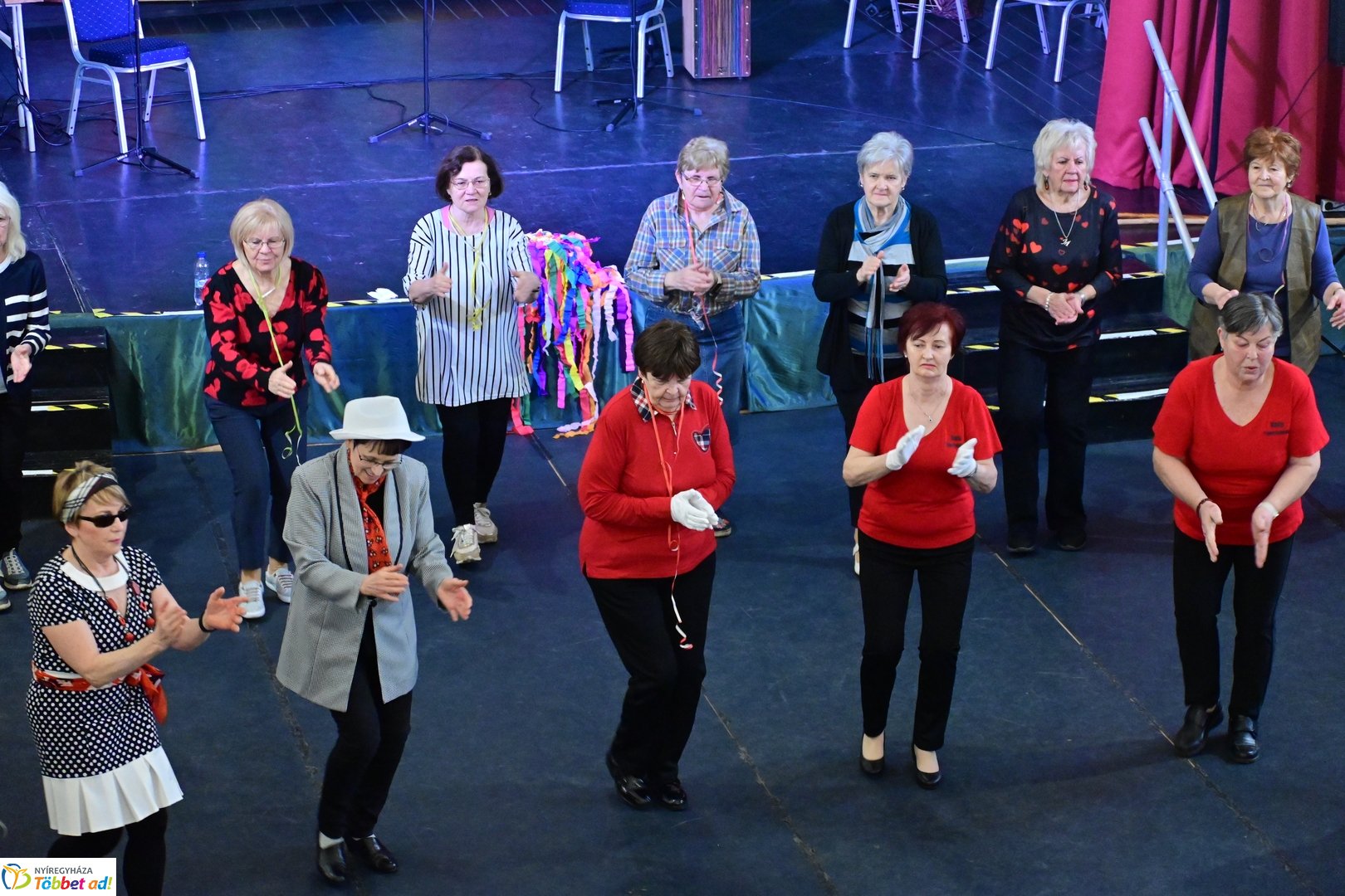 Mozdulj Nyíregyháza - Senior tánc a Kölyökvárban