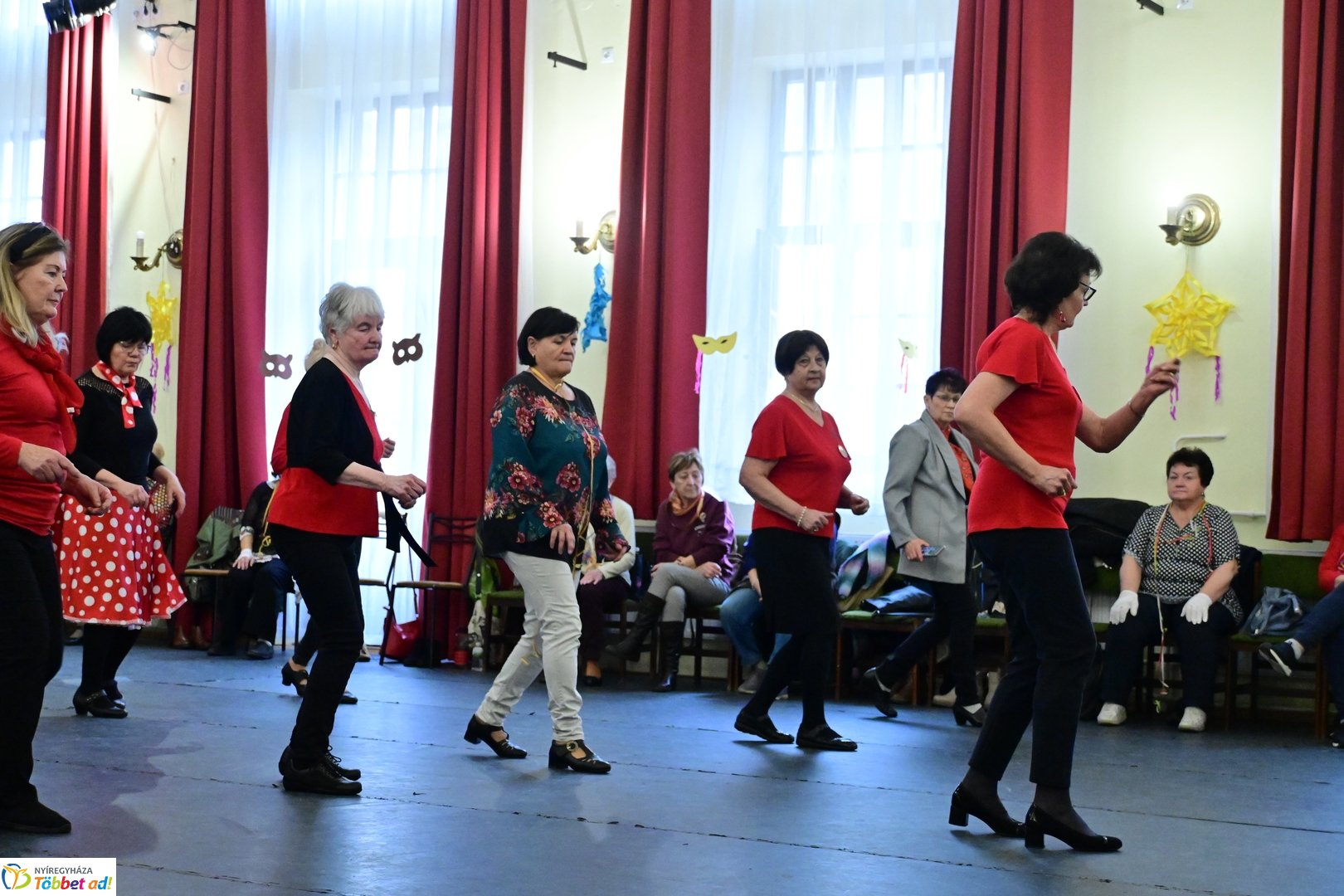 Mozdulj Nyíregyháza - Senior tánc a Kölyökvárban