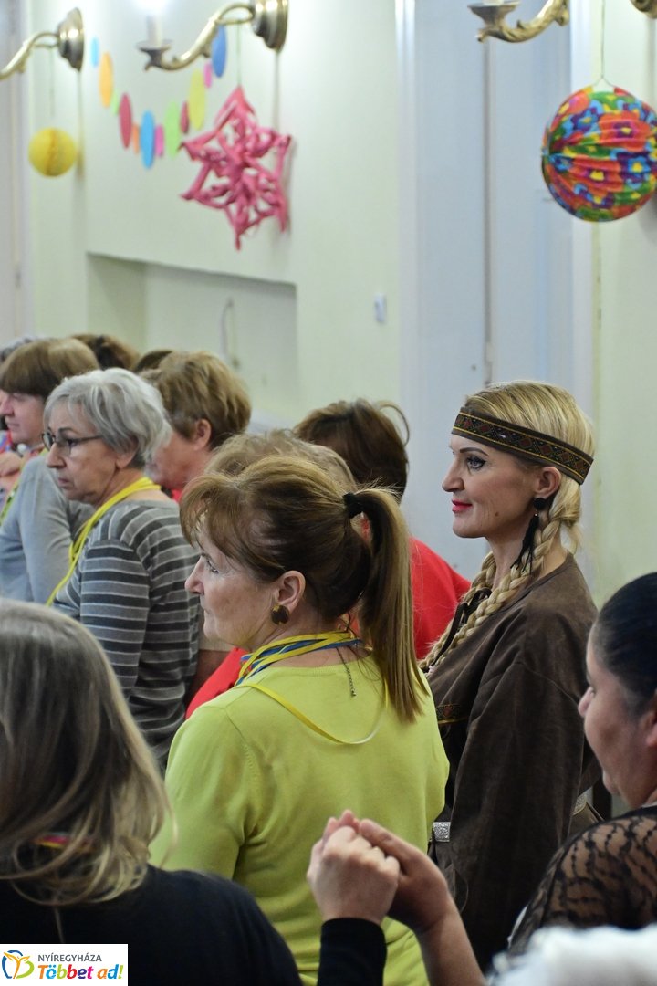 Mozdulj Nyíregyháza - Senior tánc a Kölyökvárban