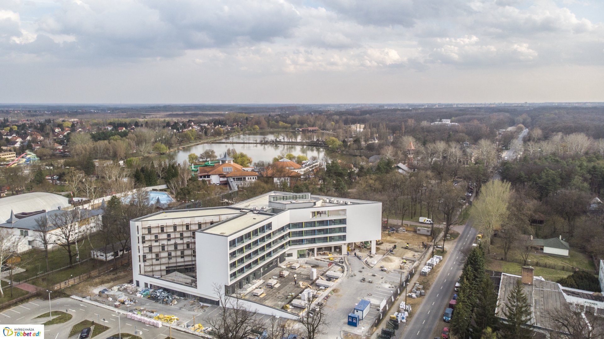 Mozgalmas az élet az új sóstói hotelben