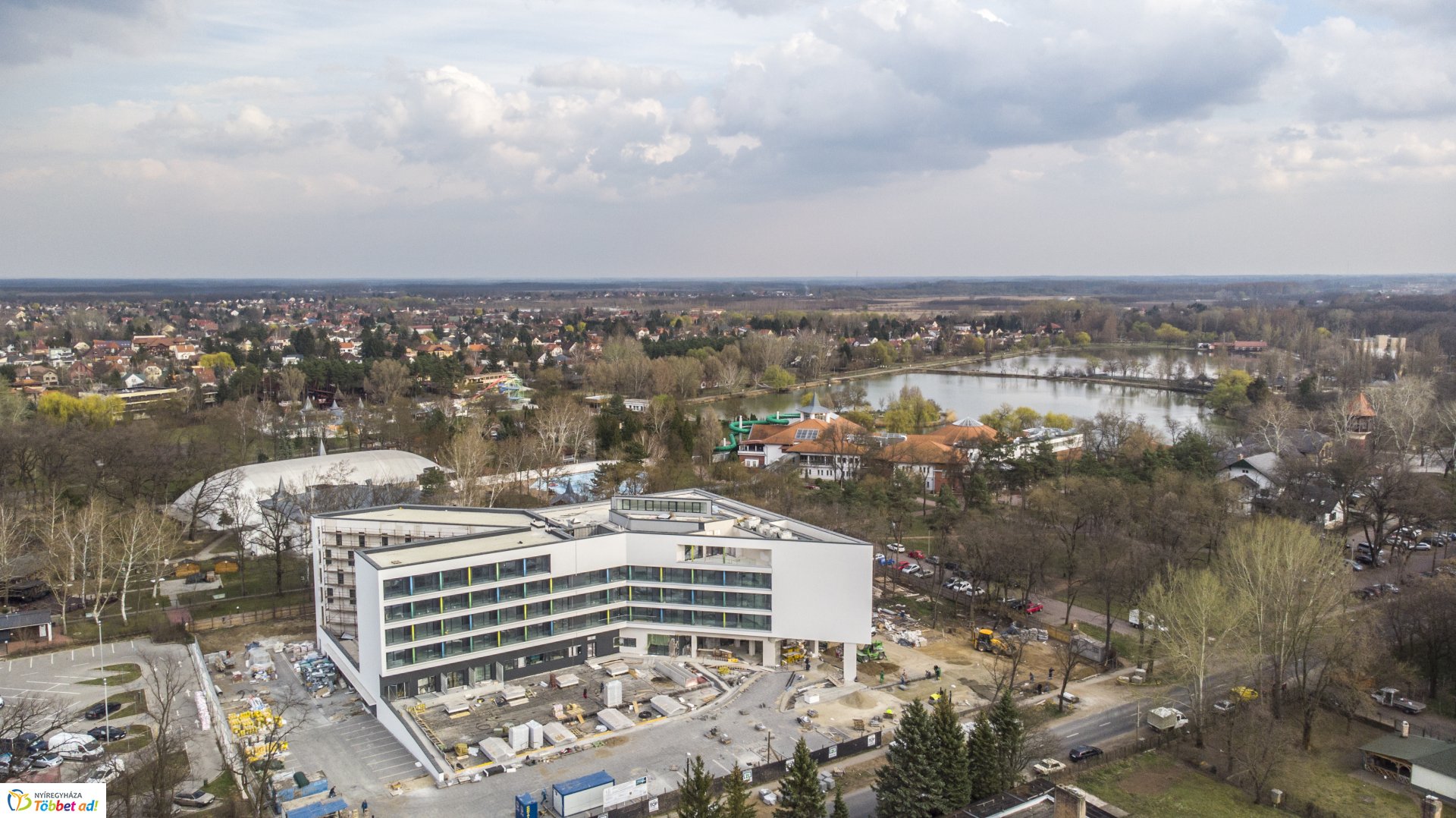Mozgalmas az élet az új sóstói hotelben