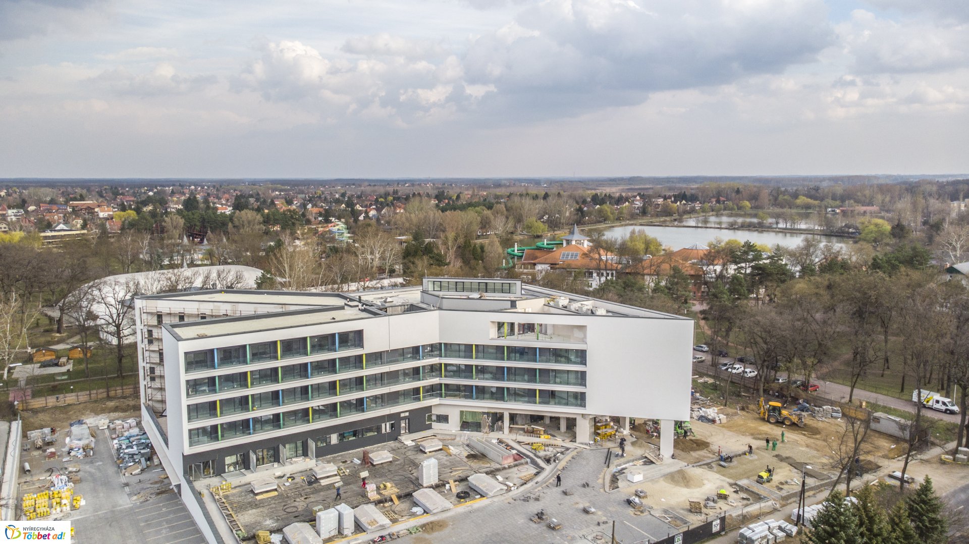 Mozgalmas az élet az új sóstói hotelben