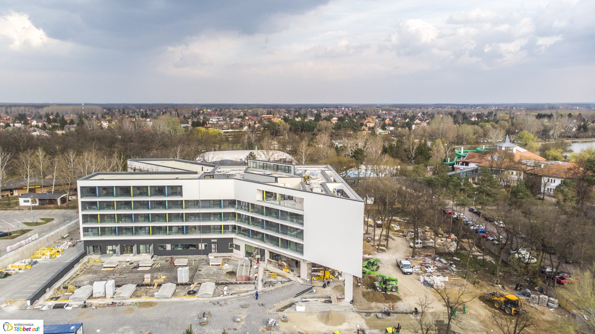 Mozgalmas az élet az új sóstói hotelben