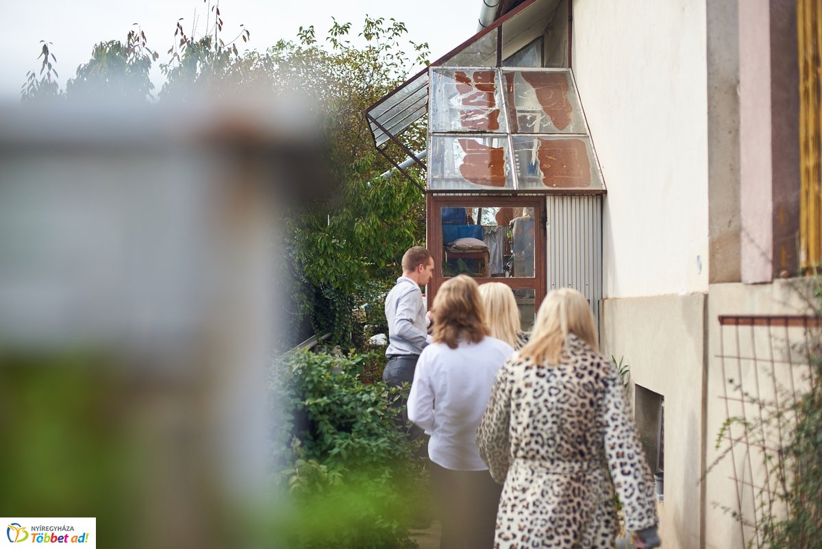 Mozgóurna Rozsrétszőlőn