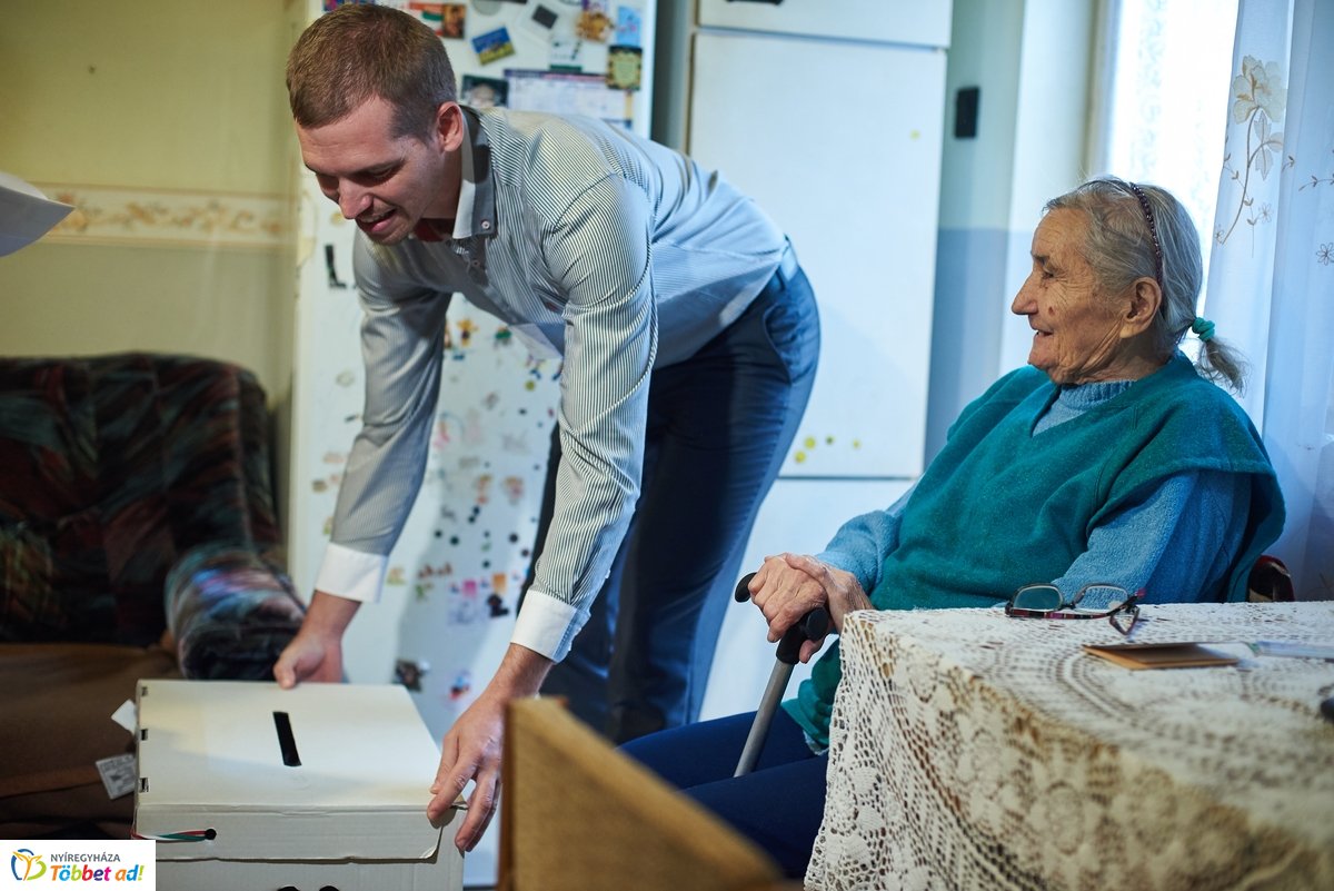 Mozgóurna Rozsrétszőlőn