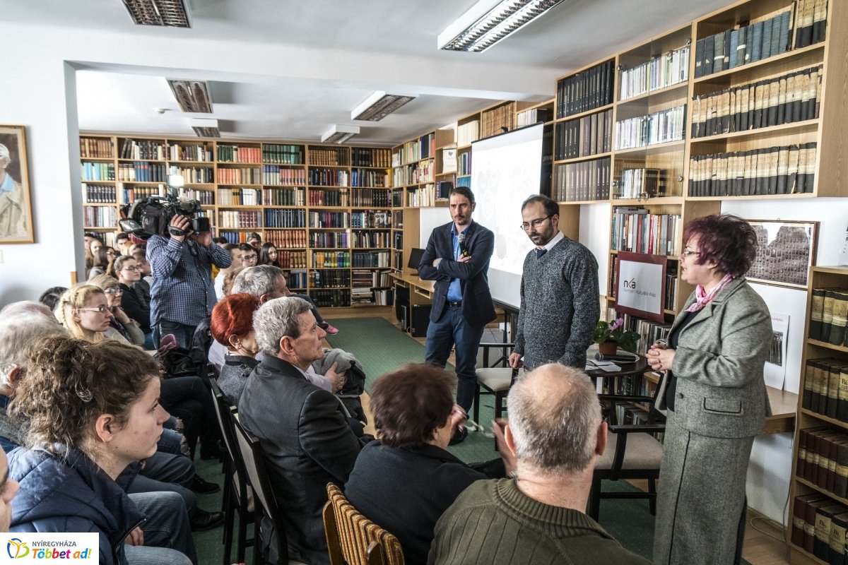 Müller Rolf előadása a Levéltárban