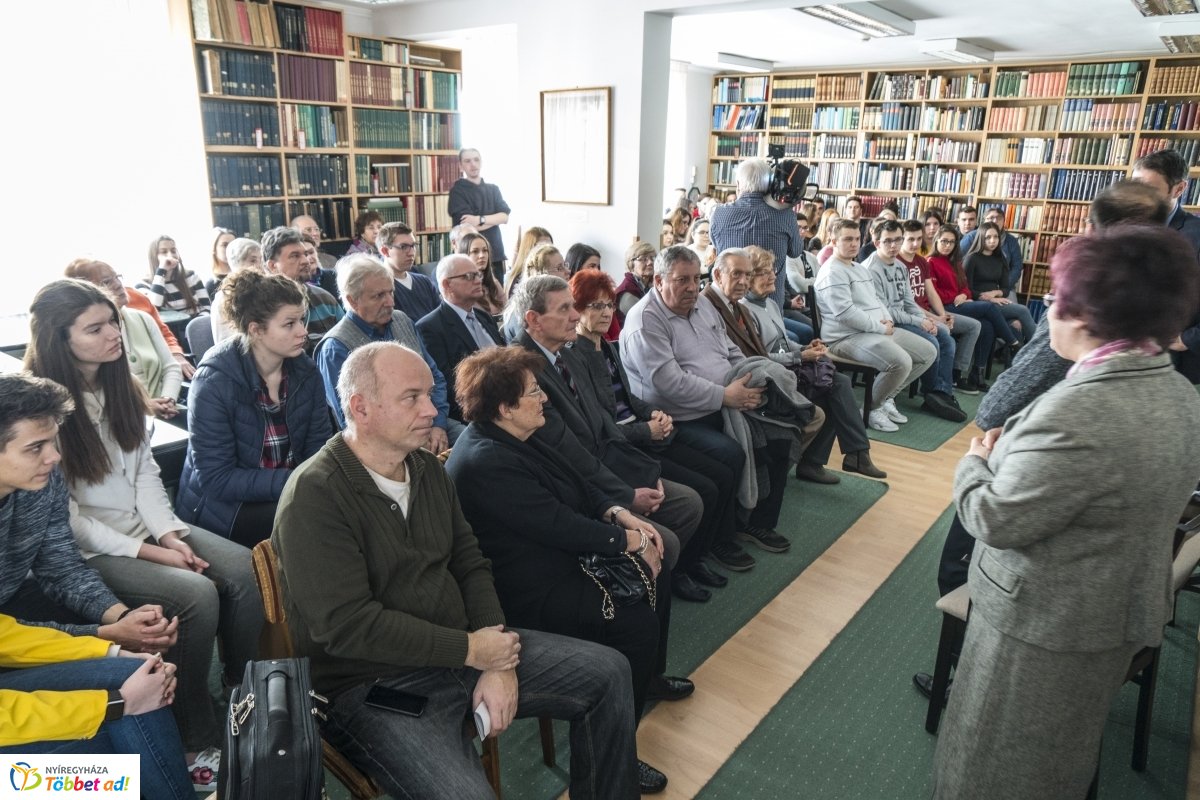 Müller Rolf előadása a Levéltárban