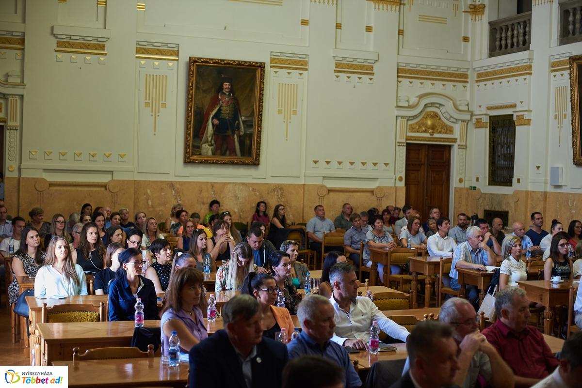 Munkaerőpiaci fórum a Megyeházán