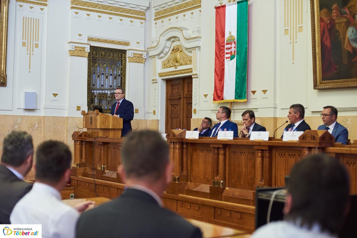 Munkaerőpiaci fórum a Megyeházán