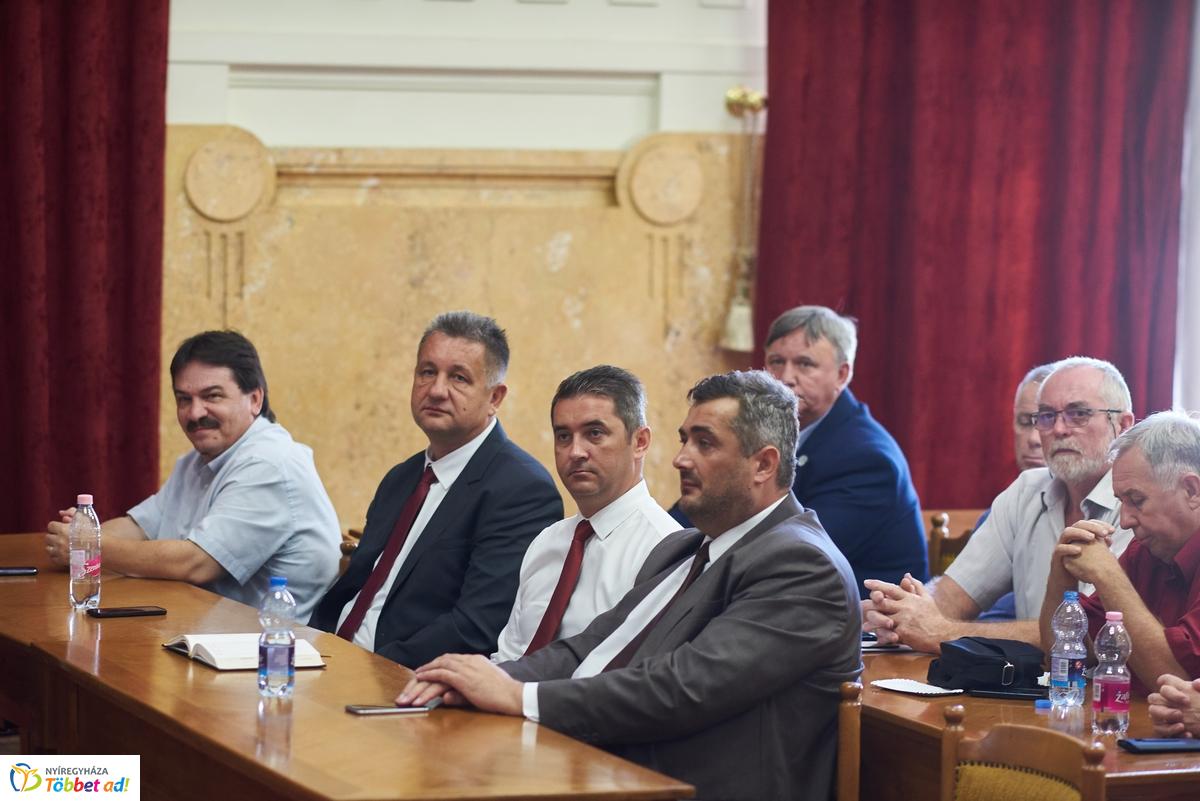 Munkaerőpiaci fórum a Megyeházán