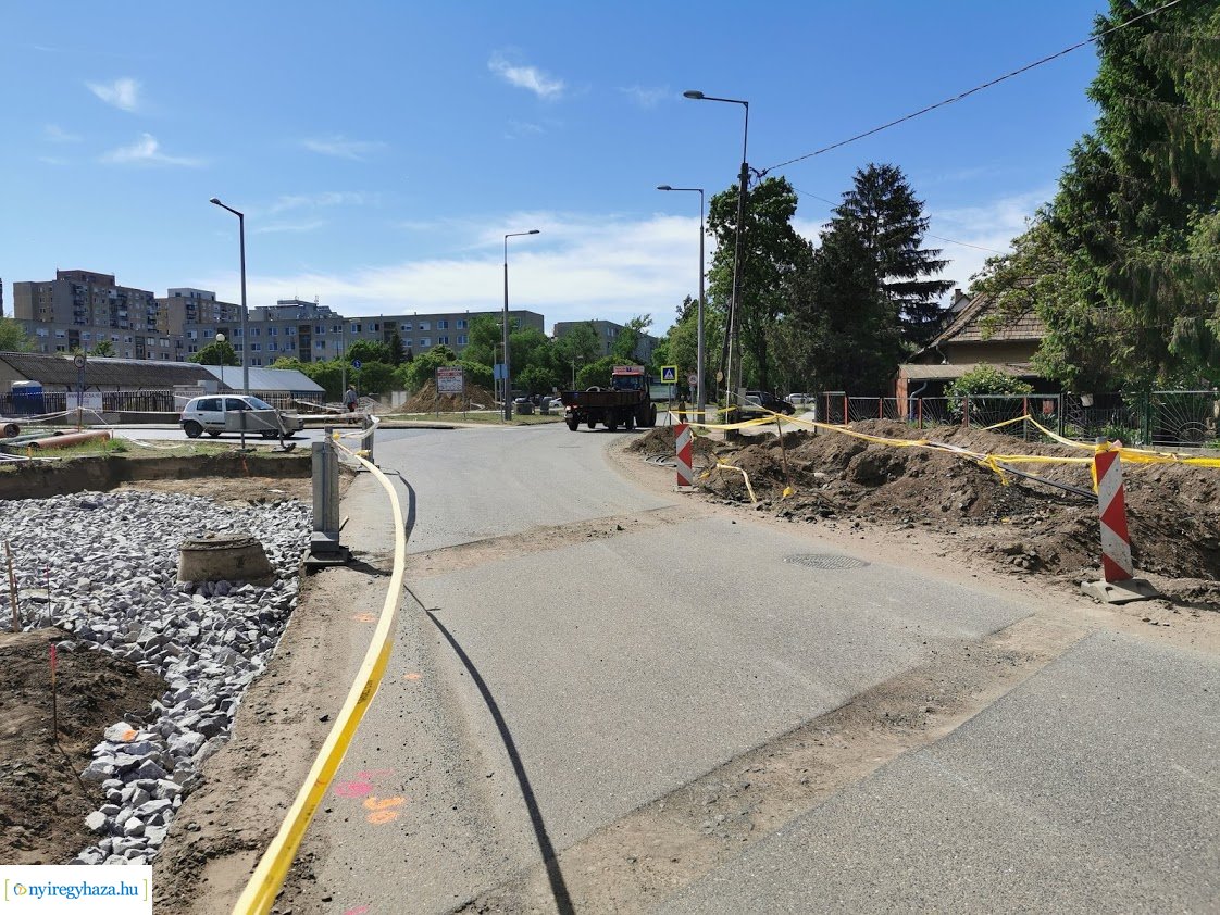 Munkálatok a Család utcán
