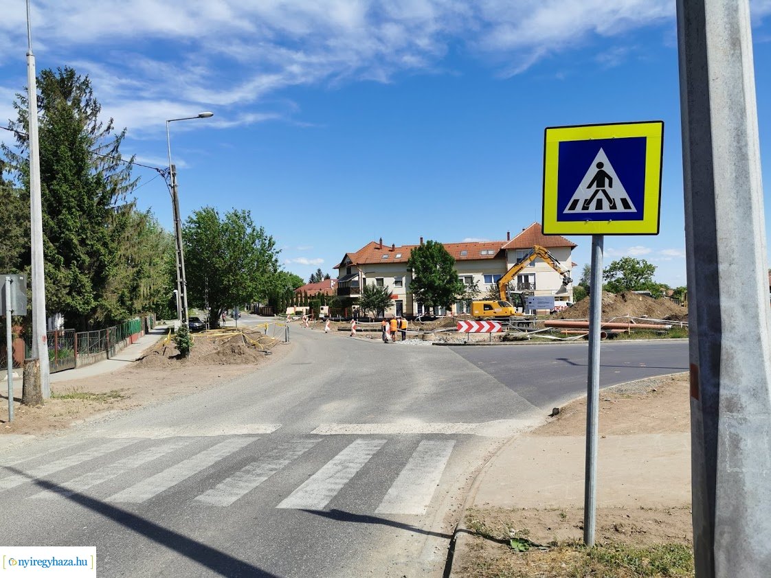 Munkálatok a Család utcán