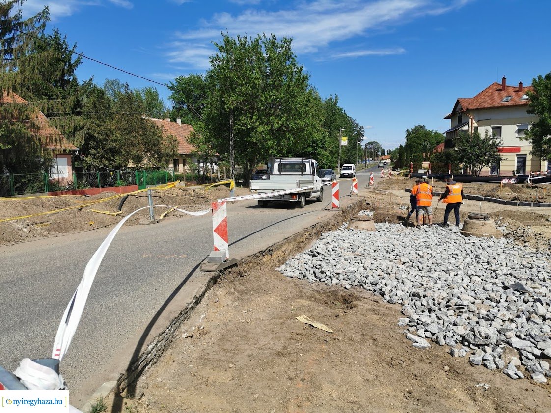 Munkálatok a Család utcán