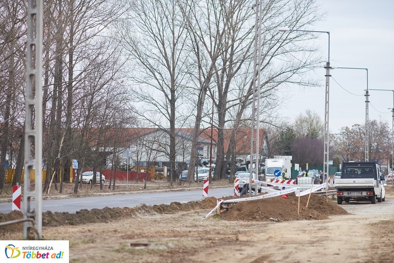 Munkálatok a Legyező és Tünde utcán