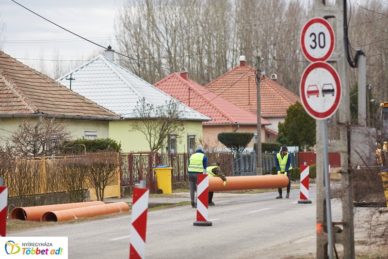 Munkálatok a Legyező és Tünde utcán