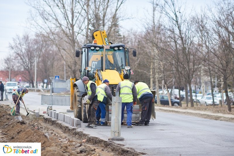 Munkálatok a Legyező és Tünde utcán