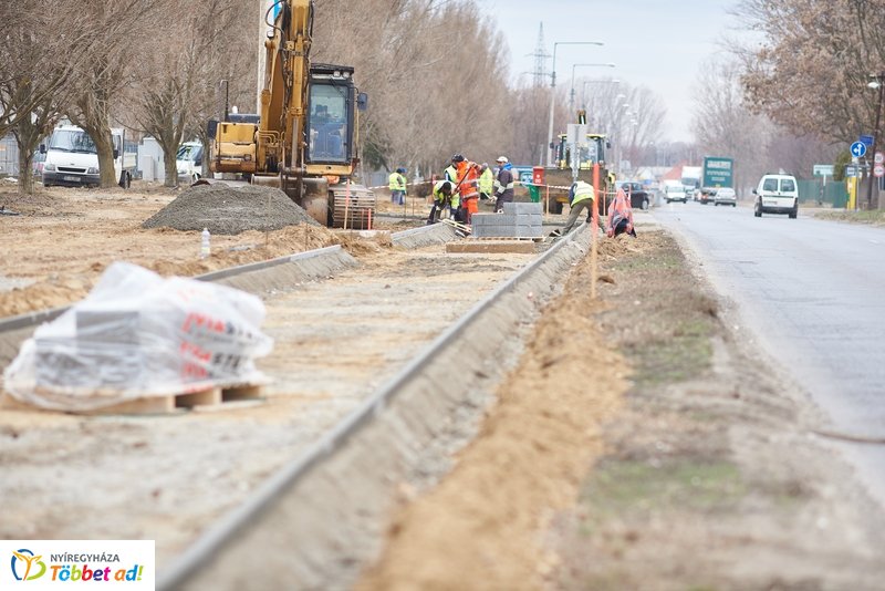 Munkálatok a Legyező és Tünde utcán