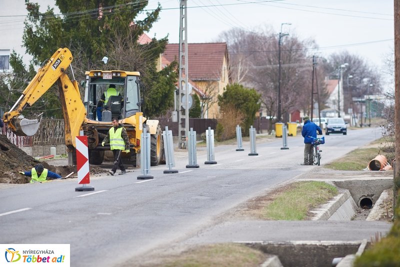 Munkálatok a Legyező és Tünde utcán