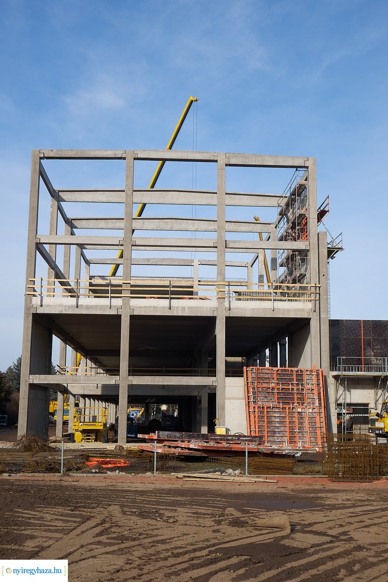 Munkálatok a Nyíregyházi Atlétikai Centrumnál 20200130