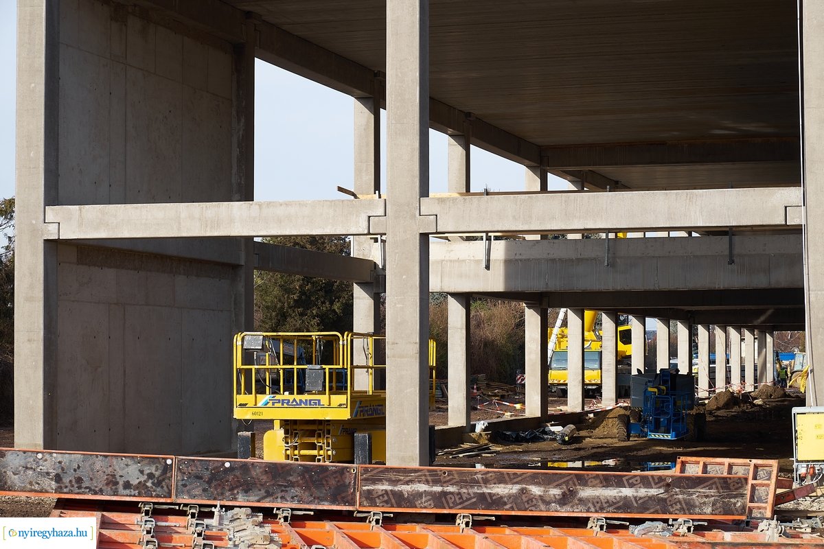 Munkálatok a Nyíregyházi Atlétikai Centrumnál 20200130