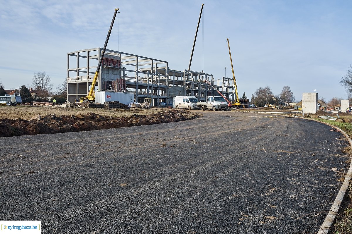 Munkálatok a Nyíregyházi Atlétikai Centrumnál 20200130