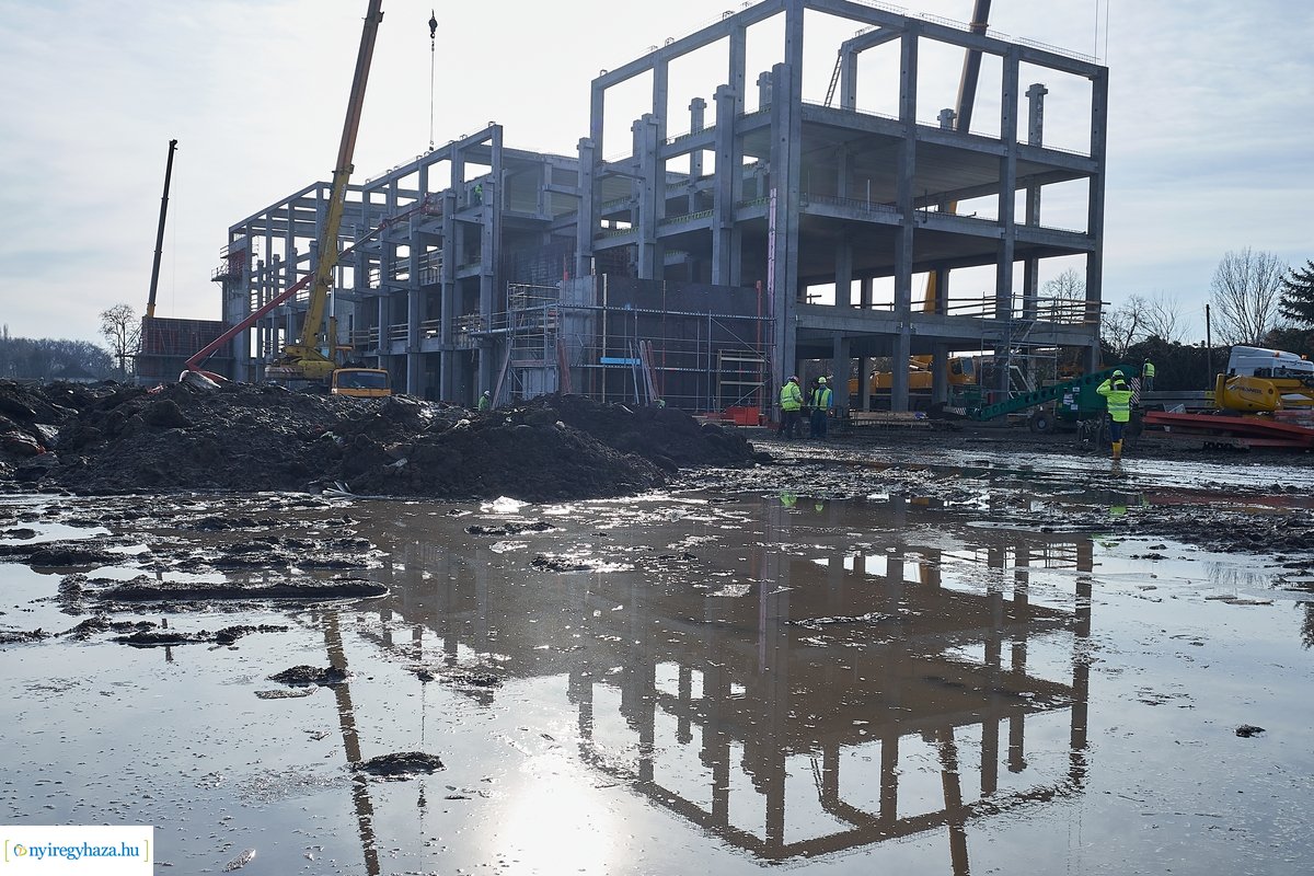 Munkálatok a Nyíregyházi Atlétikai Centrumnál 20200130