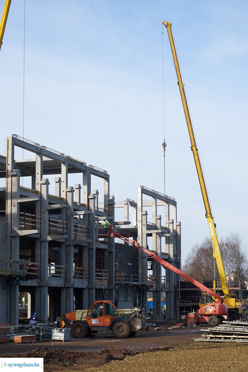Munkálatok a Nyíregyházi Atlétikai Centrumnál 20200130