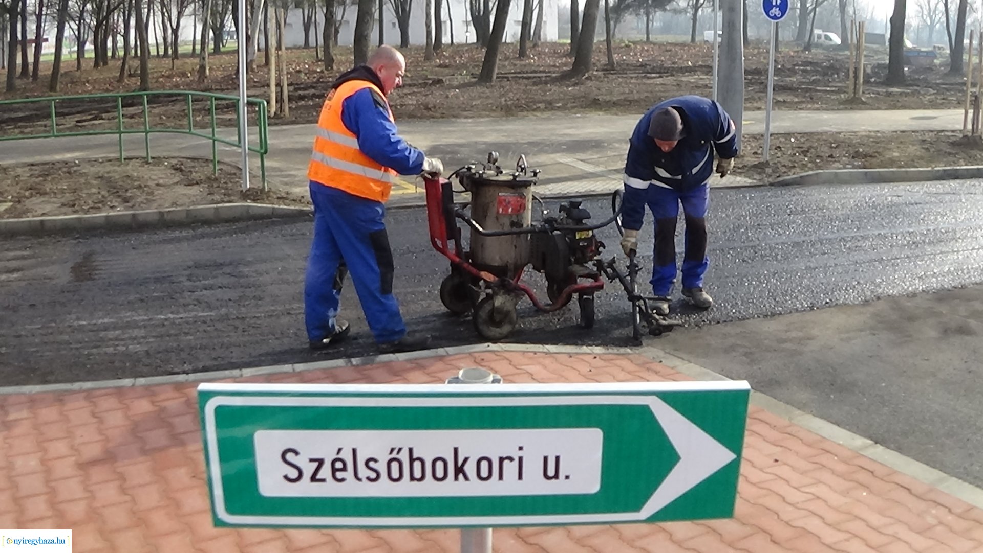 Munkálatok a Szélsőbokori úton