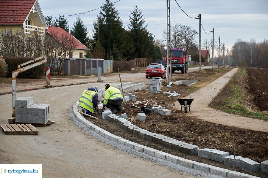 Munkálatok az Orgona utcán