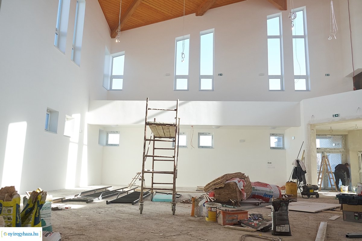 Munkálatok az örökösföldi református templomnál