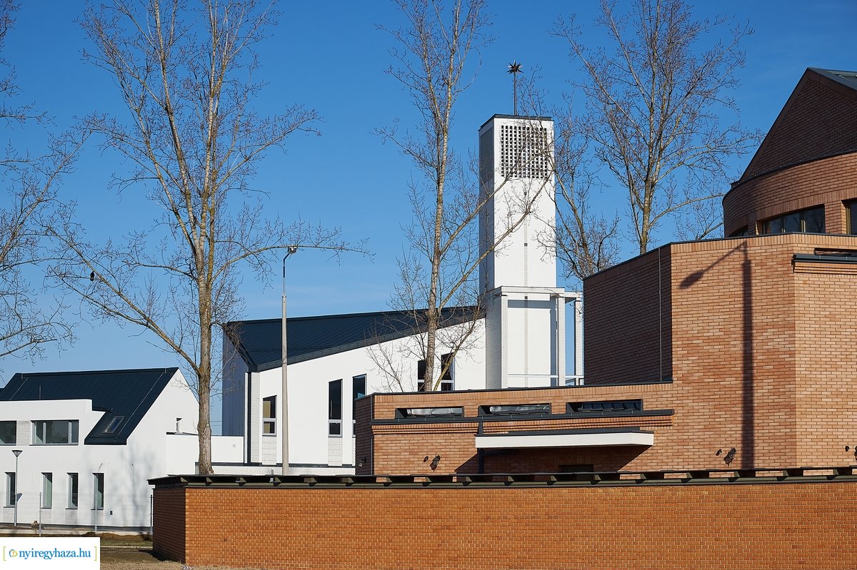 Munkálatok az örökösföldi református templomnál