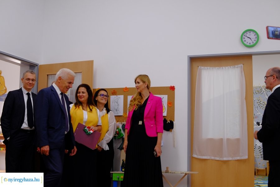 Mustármag Bölcsőde átadó 20231006