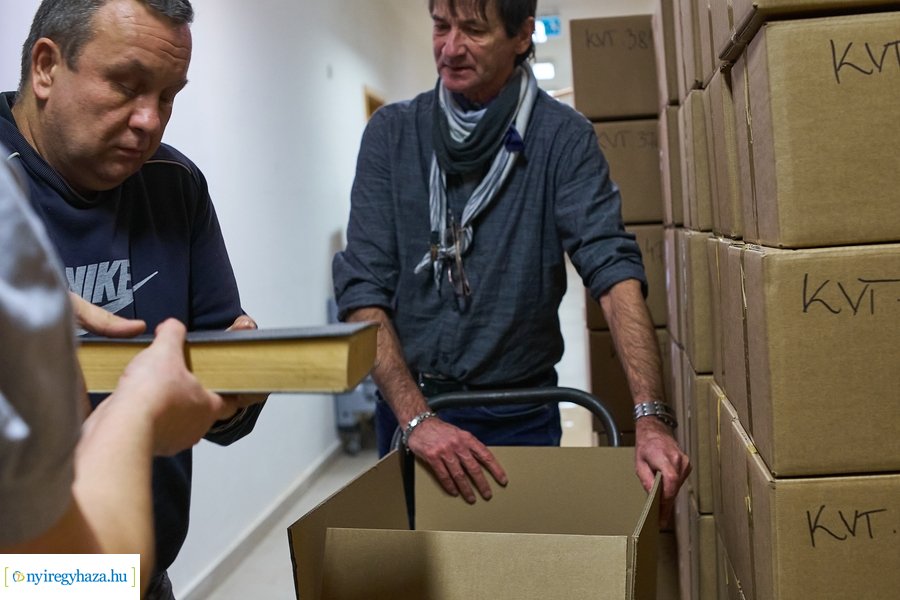 Múzeum felújítás előtt - költöztetés 20220223