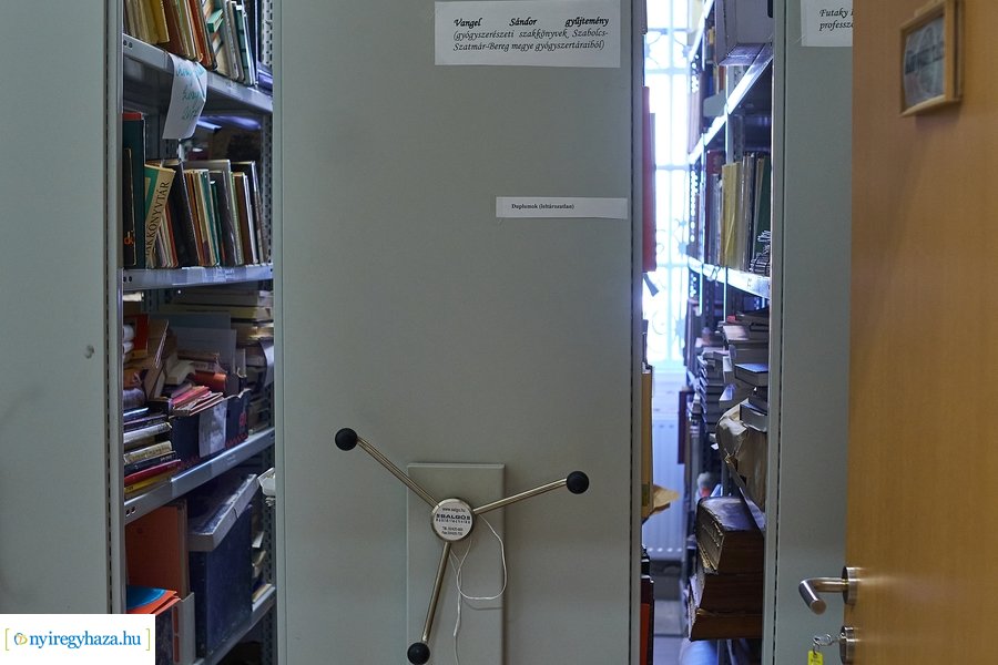 Múzeum felújítás előtt - költöztetés 20220223