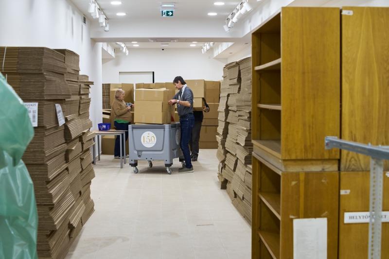 Múzeum felújítás előtt - költöztetés 20220223