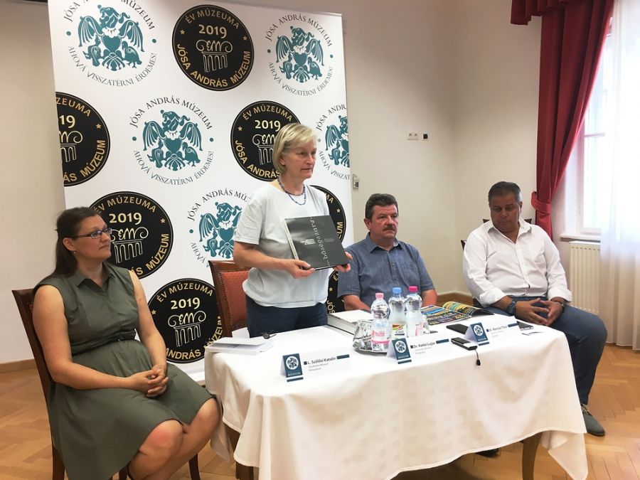 Múzeumi sajtótájékoztató