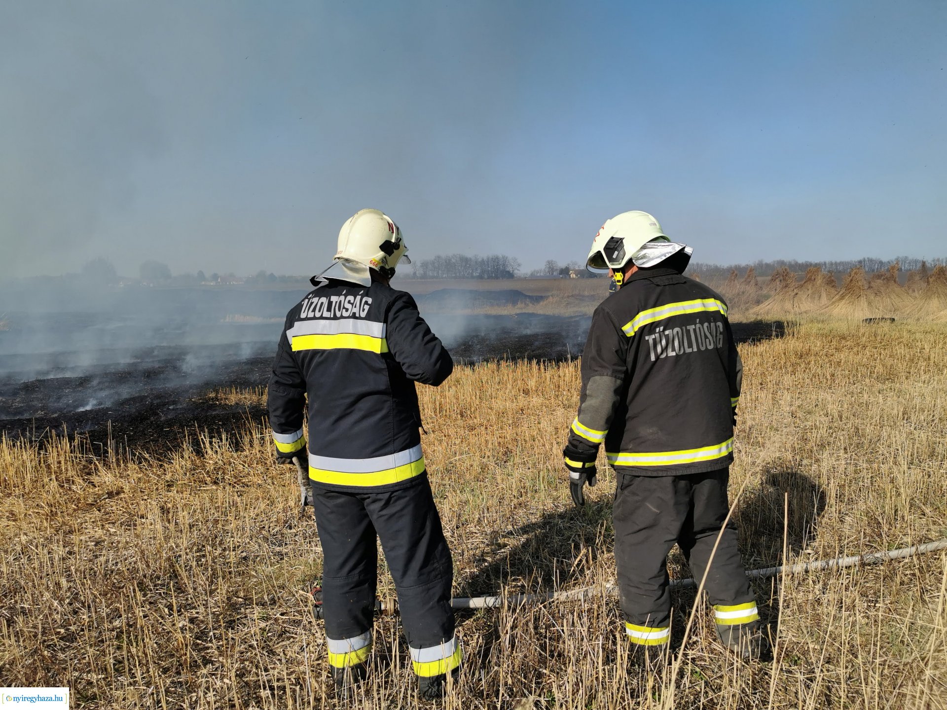 Nádas ég Kistelekiszőlőn