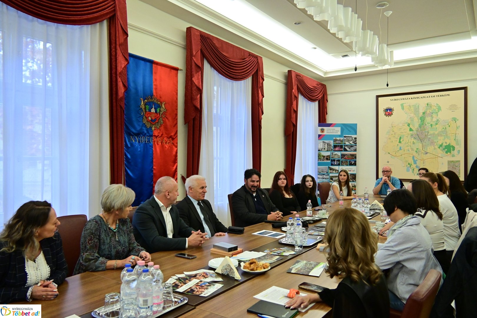 Nagybánya polgármesterének hivatalos látogatása a Városházán 2025