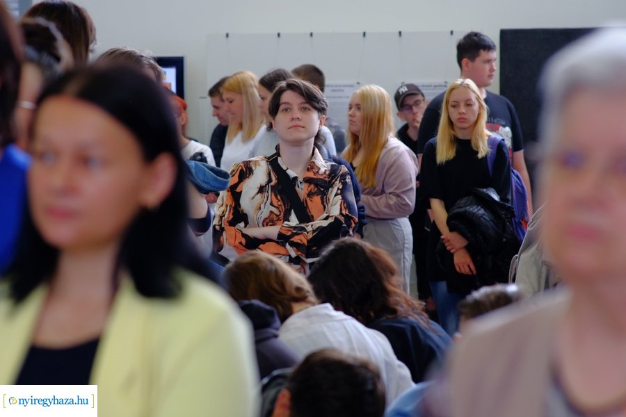 Nagybányai képzőművészek kiállítása