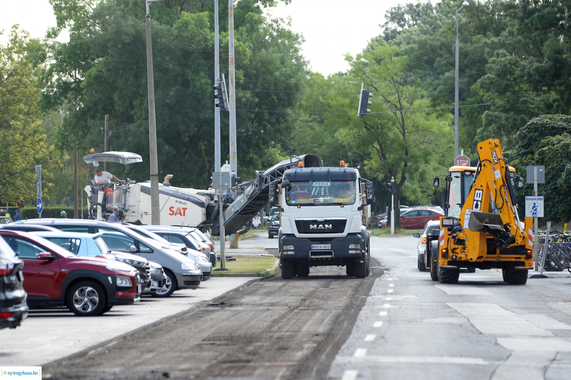 Nagyfelületű útjavítás  Nyíregyházán