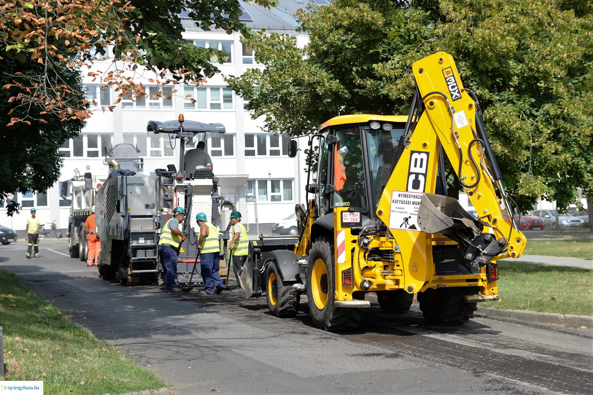 Nagyfelületű útjavítás  Nyíregyházán